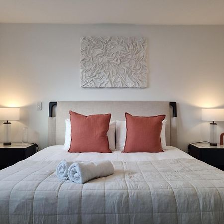 Cloud Nine Elegant Escape Awaits Apartamento Christchurch Exterior foto
